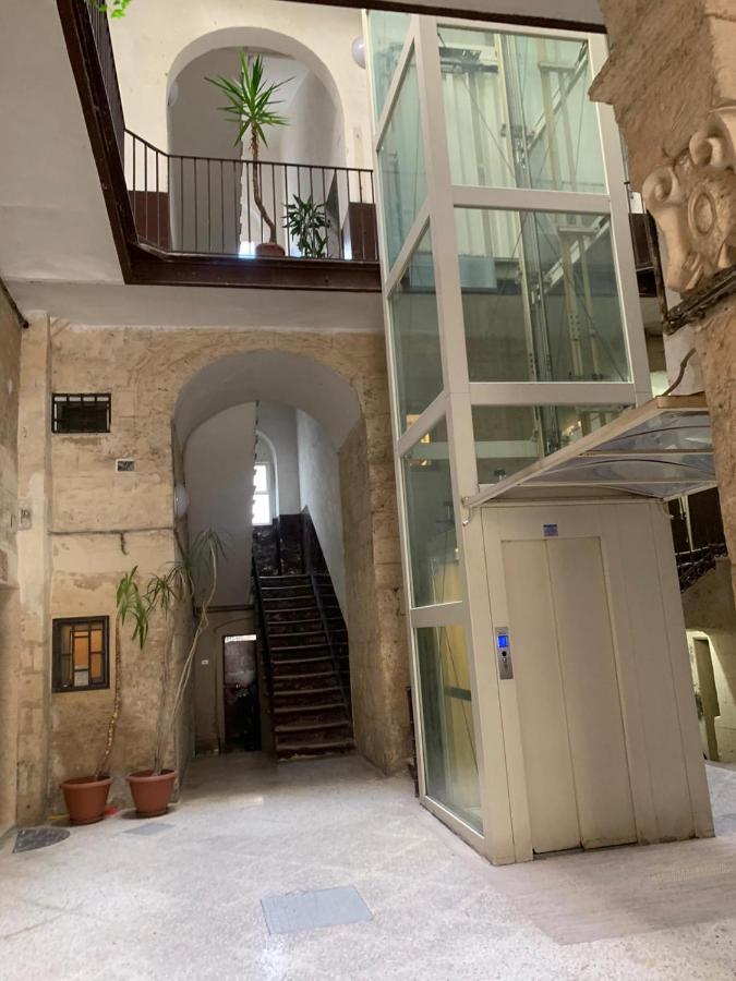Palazzo Dei Tabacchi Apartment Bari Exterior photo